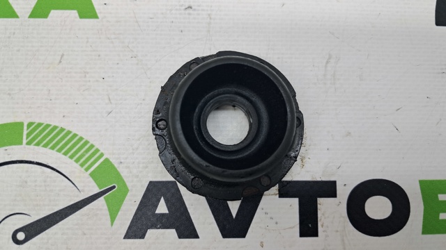 1653528060 TOYOTA Подушка радиатора нижняя купить в Харьков