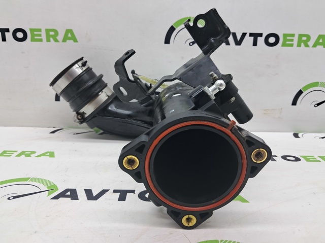 Патрубок дроссельный 165766RC3B NISSAN