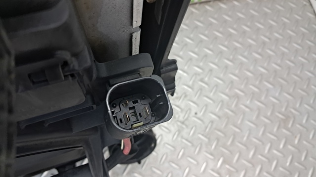Радиатор интеркуллера 17517809321 BMW