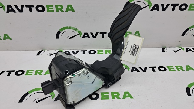 Педаль акселератора 180025NA4A NISSAN