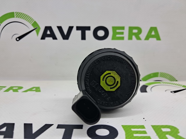 VAG 1K2611349C Крышка бачка главного тормозного цилиндра в наличии Житомир