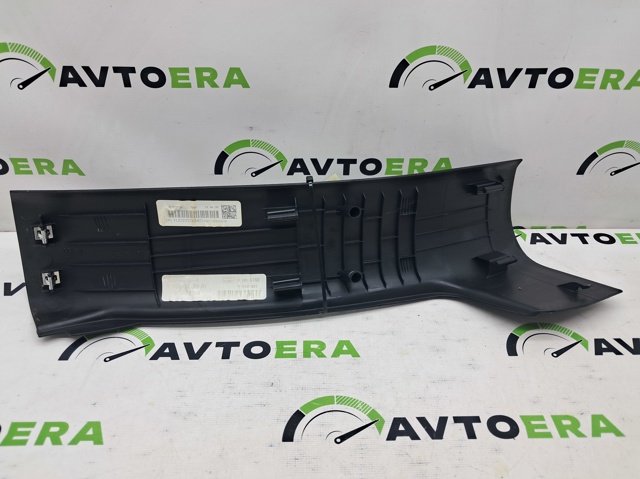 Накладка дверного порога внутренняя, задняя правая 1UD22DX9AD CHRYSLER