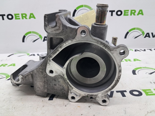 Корпус водяного насоса охлаждения 210136RA0A NISSAN