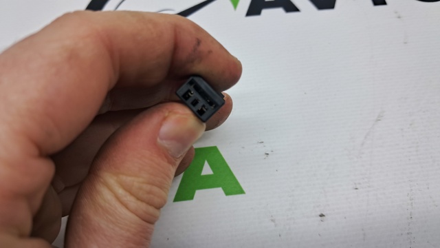 240595NA0A NISSAN купить в Киев