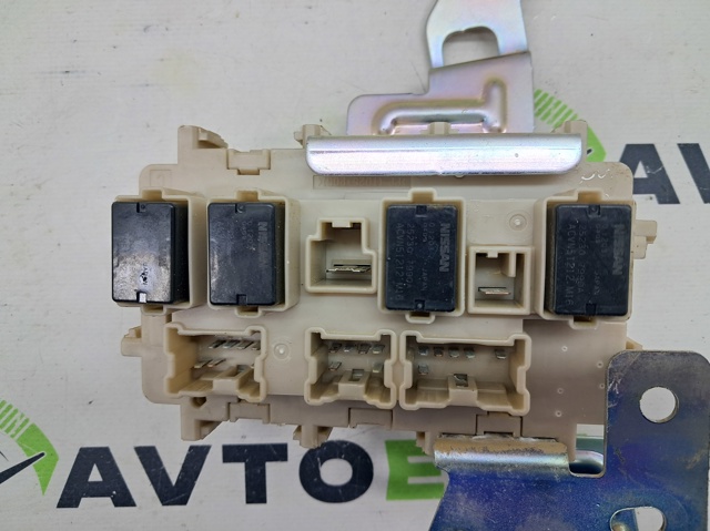 Панель предохранителей 243504CL0B NISSAN