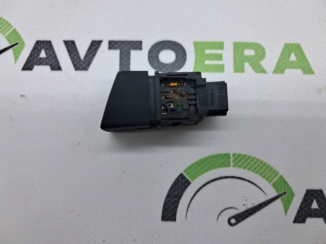 Кнопка включения аварийного сигнала 252904BA0A NISSAN