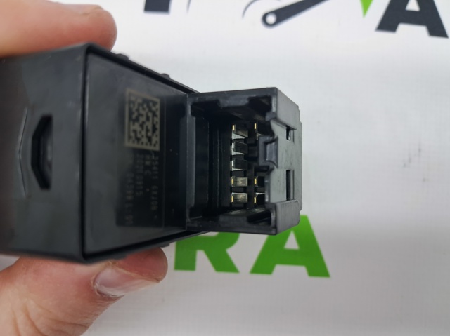 254116RA0B NISSAN Кнопка подъемника заднего стекла купить в Днепр