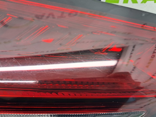 Задний левый внутренний фонарь 265556RR1A NISSAN