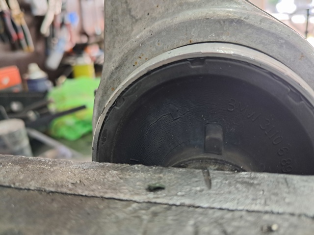 31106894664 BMW Рычаг передней подвески нижний правый купить в Харьков