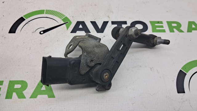 VOLVO 31360329 Датчик уровня положения кузова передний правый в наличии Сумы