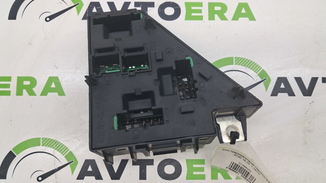 Блок предохранителей и реле 31398002 VOLVO