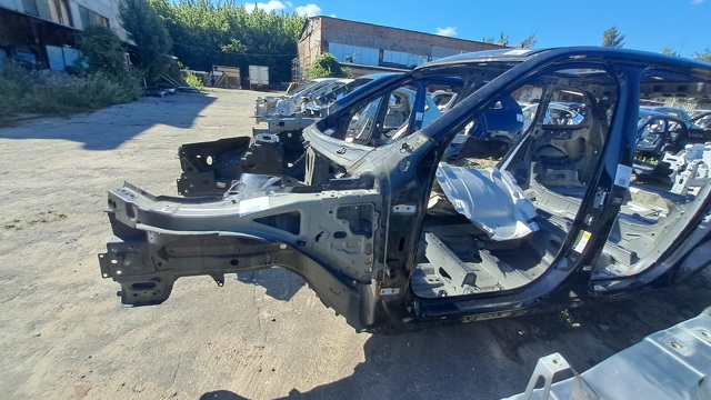 Арка крыла переднего левого 31672513 VOLVO