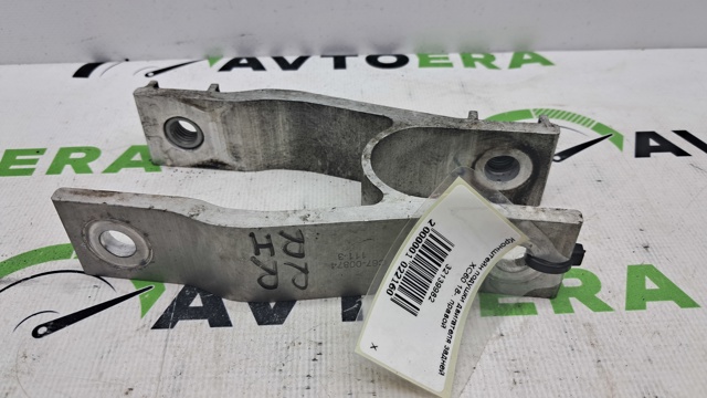 Кронштейн подушки (опоры) двигателя, задней 32139982 VOLVO