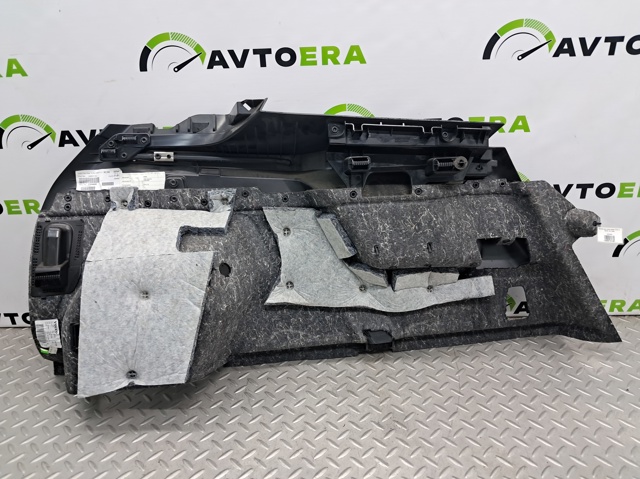 Облицовка багажного отсека, правая 32234366 VOLVO