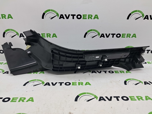 Облицовка порога внутренняя, задняя правая 32244626 VOLVO