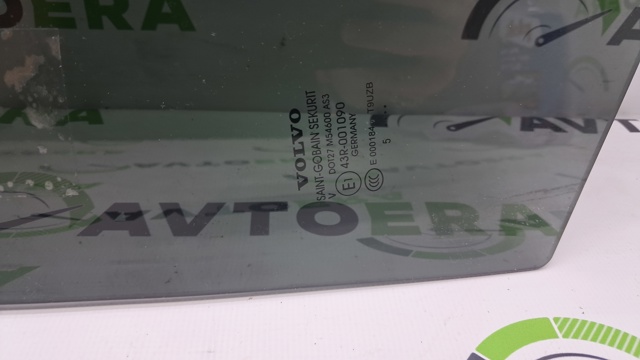 VOLVO 32244977 Стекло двери задней левой в наличии Львов
