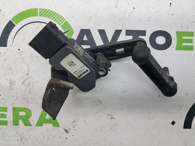 VOLVO 32246992 Датчик уровня положения кузова передний правый в наличии Львов