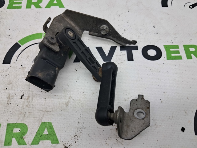 Датчик уровня положения кузова, задний правый 32381798 VOLVO