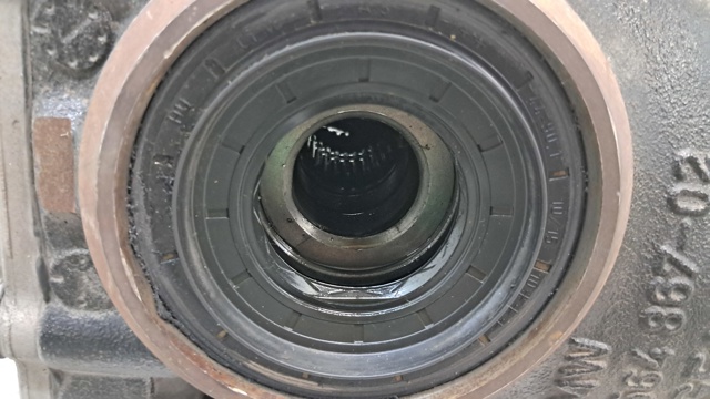 33107636992 BMW Редуктор задний купить в Киев