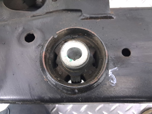 BMW 33306874404 Подрамник задний в наличии Ровно