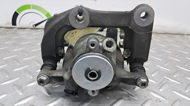 BMW 34216891768 Суппорт задний правый в наличии Киев