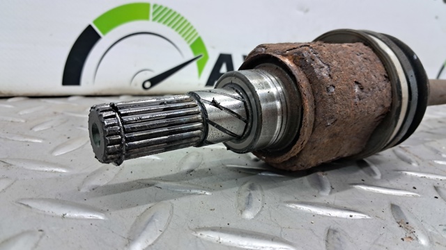396001HC0C NISSAN Полуось задняя купить в Чернигов
