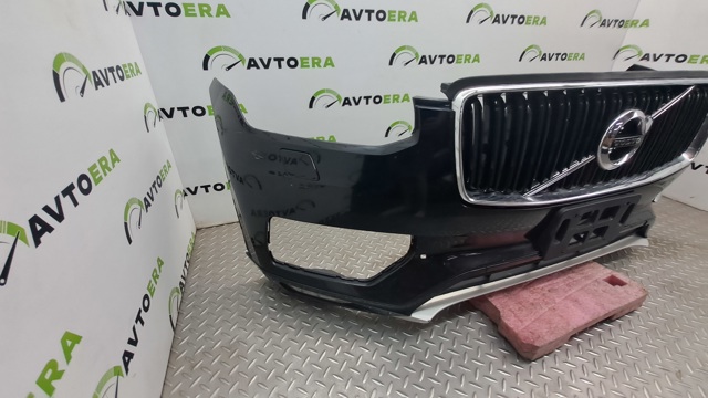 Передний бампер 39799463 VOLVO