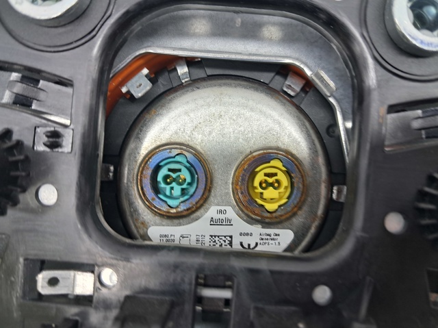 Подушка AIRBAG водительская 39834784 VOLVO