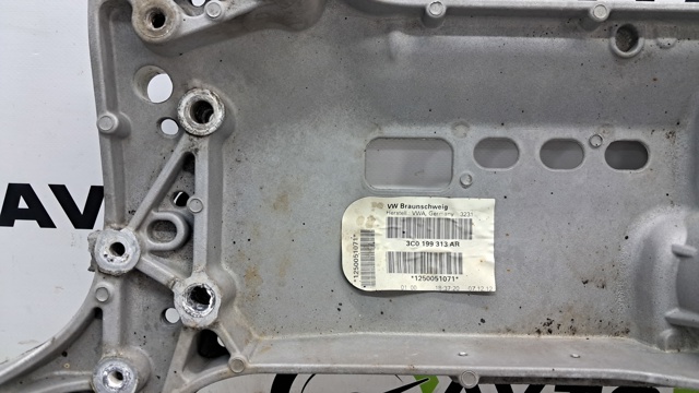 Крабобалка передней подвески 3C0199313BB VAG