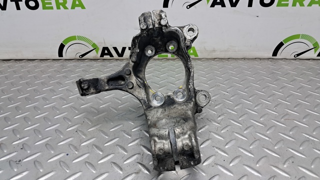 Цапфа - поворотный кулак передний, правый 400145NA0A NISSAN