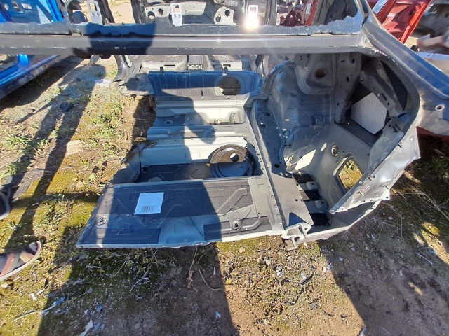Детали мотоотсека задка кузова 41007297911 BMW