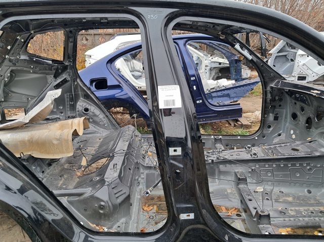 Проем передней правой двери 41007494062 BMW
