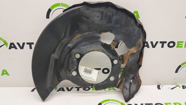Кожух тормозного диска переднего правого 411515NA0A NISSAN