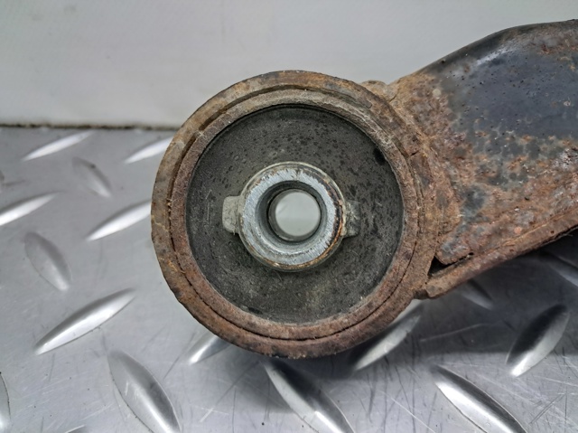 Траверса заднего редуктора, передняя 41310FL010 SUBARU