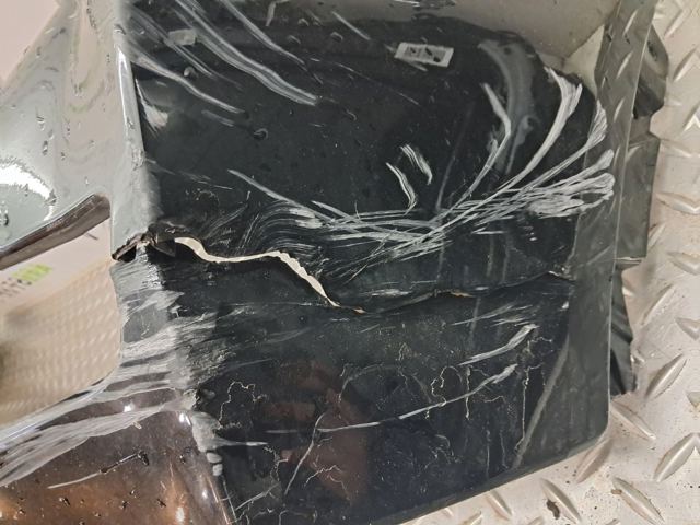GM 42614151 Верхняя часть заднего бампера в наличии Львов
