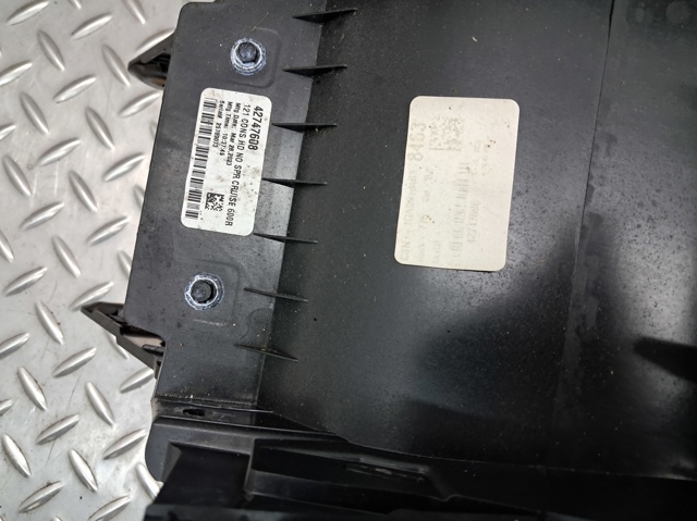 42708009 GM Консоль панели управления центральная купить в Кривой Рог