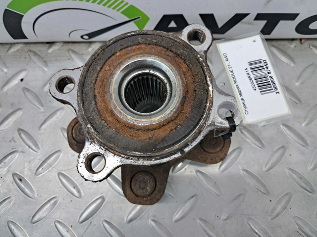 Ступицы задних колес 432026RR1A NISSAN