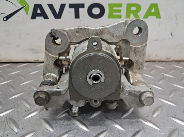 Суппорт тормозной задний правый 440006RA0C NISSAN