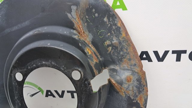 Кожух тормозного диска заднего правый 441515NM0A NISSAN