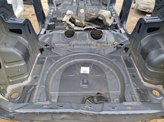 4672557AB CHRYSLER Днище багажника (ниша запасного колеса) купить в Ровно