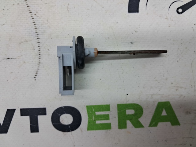 Датчик температуры воздуха в салоне 4B0820539 VAG