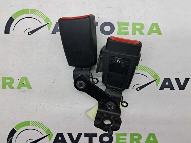 Рычаг (замок) фиксации ремня безопасности задний левый 4G08577399B9 VAG
