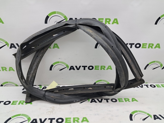 VAG 4M0839119D Уплотнитель накладки порога передний левый в наличии Тернополь