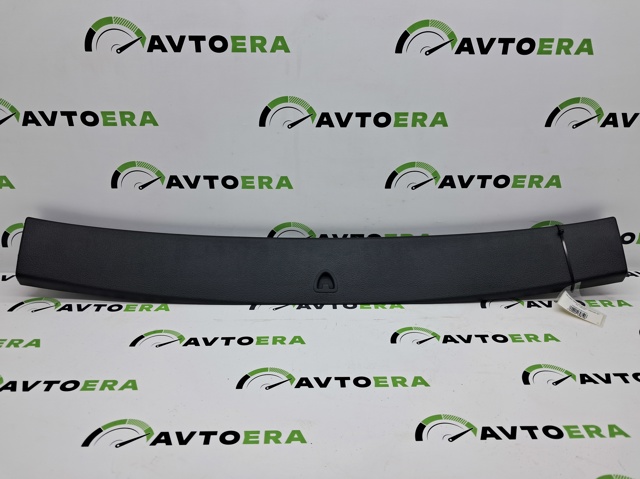 Пластик пятой двери 4M0867606G4PK VAG