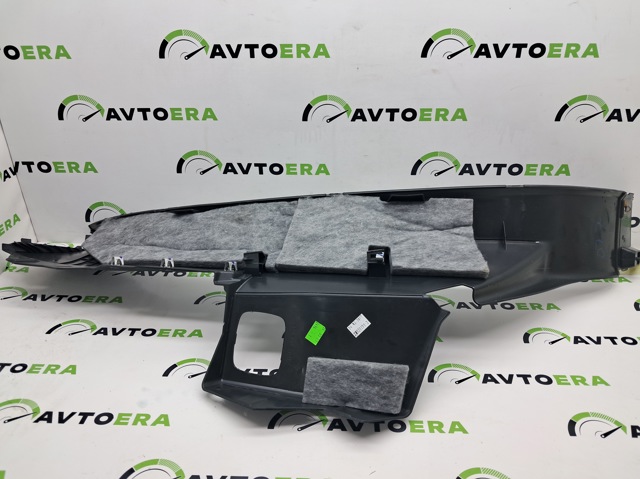 4M0867768F4PK VAG Обшивка стойки кузова внутренняя задняя правая купить в Ужгород