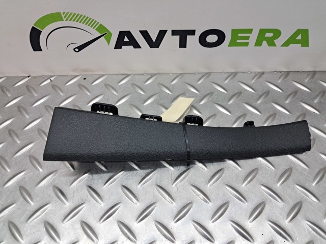 Обшивка стойки кузова внутренняя, передняя правая 4M08682044PK VAG