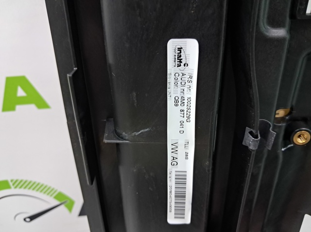VAG 4M0877049D Рама люка в наличии Запорожье