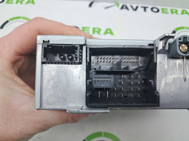 4M1035880B VAG Магнитола (радио AM/FM) купить в Кривой Рог