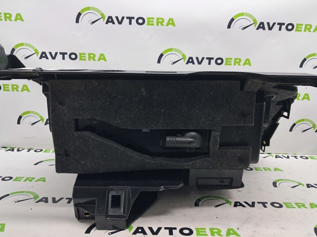 VAG 4M1857035R24A Ящик перчаточный (бардачок) в наличии Львов