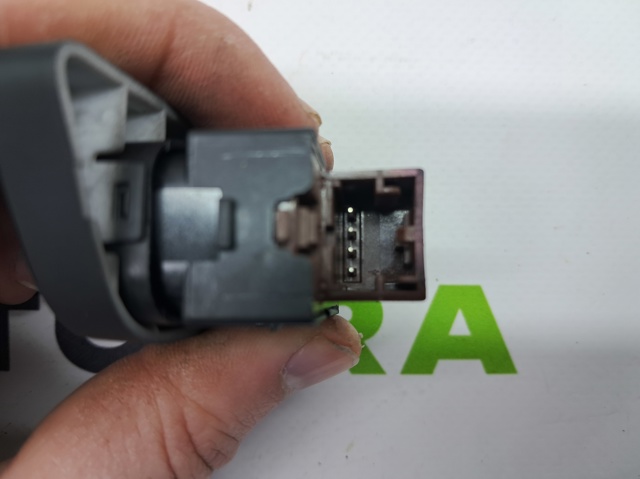 4M2962108A5PR VAG Выключатель центрального замка купить в Николаев